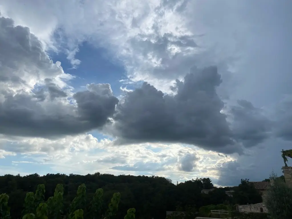 Votre dimanche 9 mai : le parapluie sera-t-il nécessaire ?