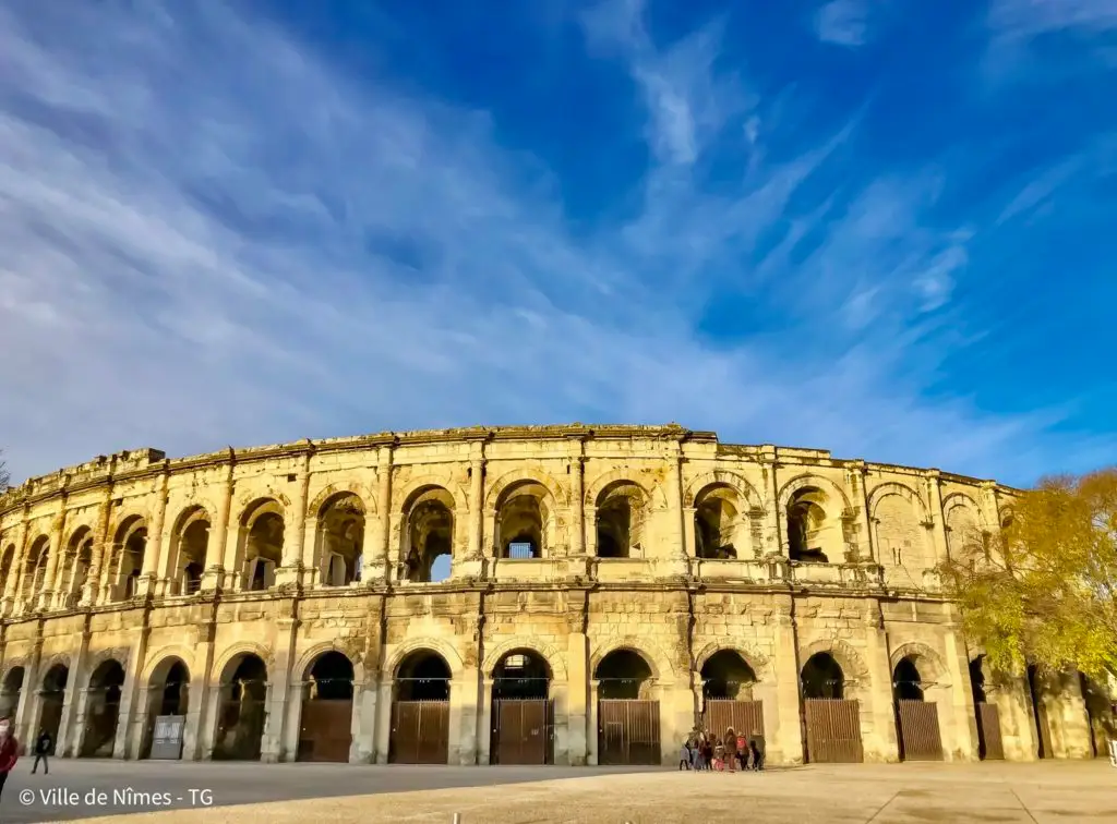 Nîmes : le soleil est encore bien présent ce lundi matin