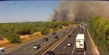 Gard : violent incendie en cours à Aubais ce dimanche
