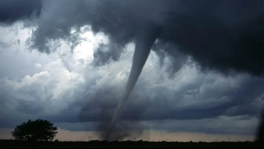 Hérault & Gard : trombes et tornades sont à redouter sous les orages violents