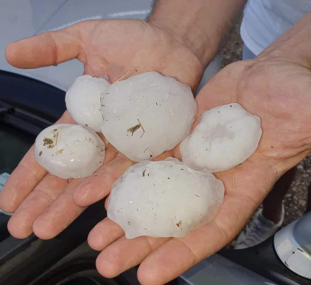 Occitanie : des grêlons géants tombent sous un orage en Haute-Garonne
