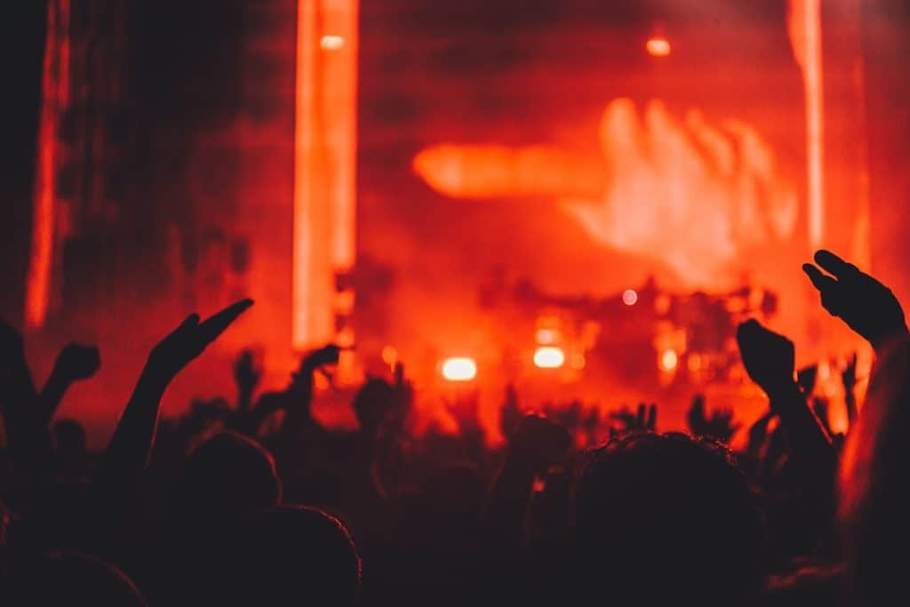 Hérault : une rave party rassemble en ce moment même près de 800 teufeurs à Gabian