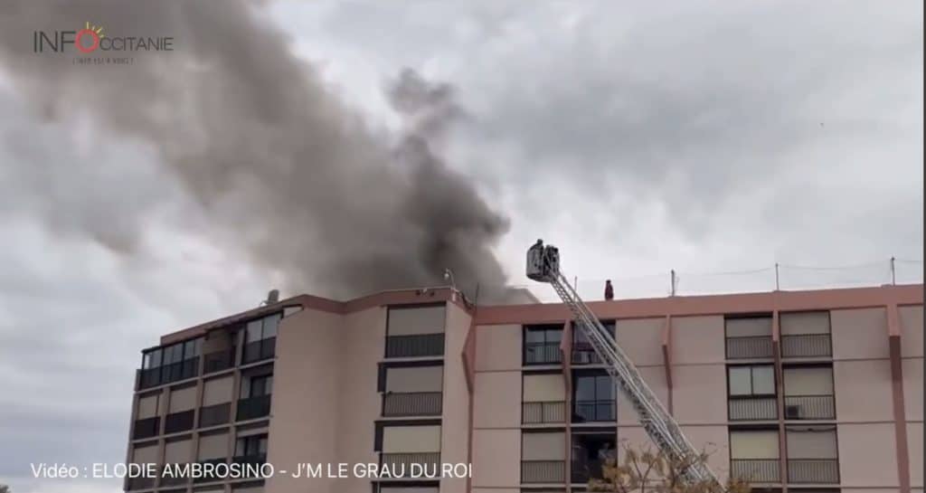 Grau-du-Roi : un incendie se déclare sur la toiture d’un immeuble