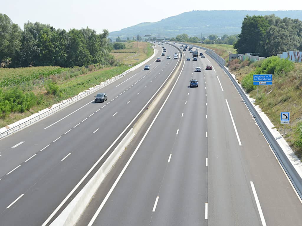 Hérault : une dizaine de chevaux en divagation sur l’autoroute A750