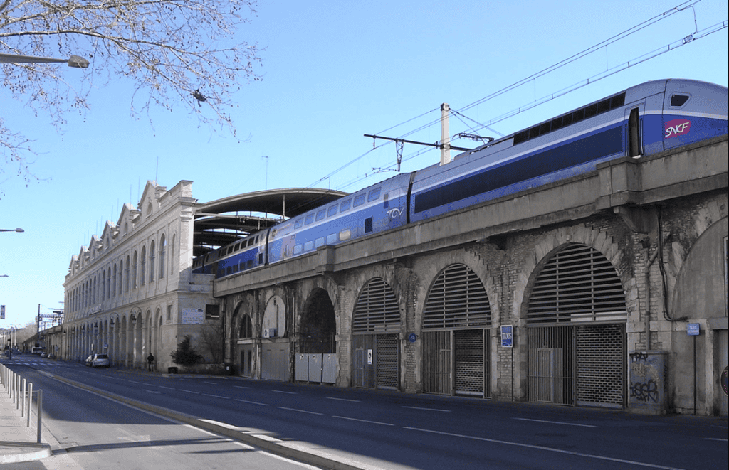Gard : fermeture de la gare de Nîmes ce jeudi, les démineurs de Montpellier attendus sur place
