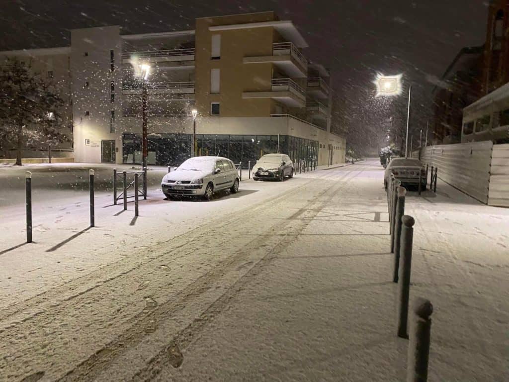 Météo : la neige tombe jusqu’en plaine littorale ce soir en Occitanie