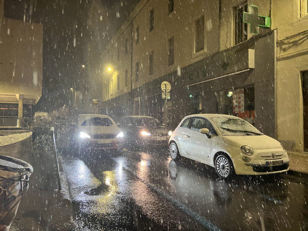 Météo : la neige tombe jusqu’en plaine ce mardi matin dans le Gard