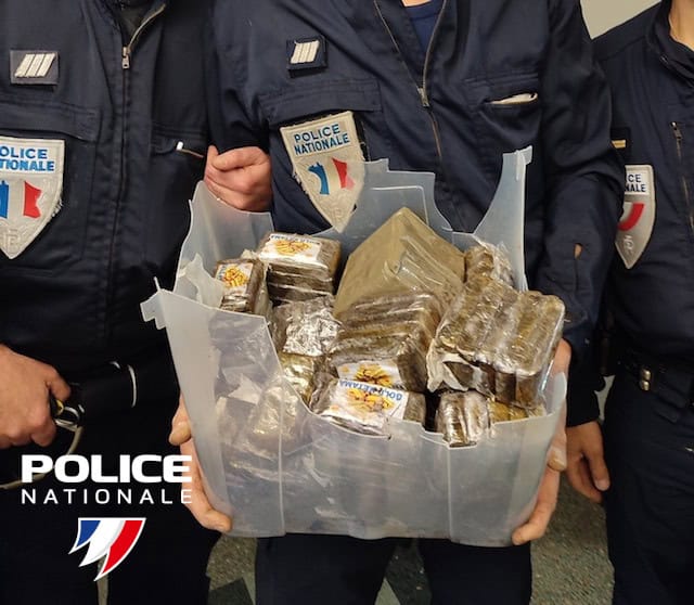 Hérault : la police de Montpellier découvre 17 kilos de cannabis enterrés près d’un lac