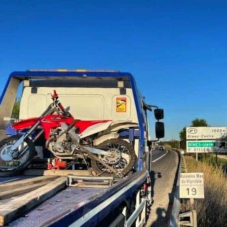 Gard : en panne sur l’autoroute, il tente de pousser sa moto jusqu’à Marseille