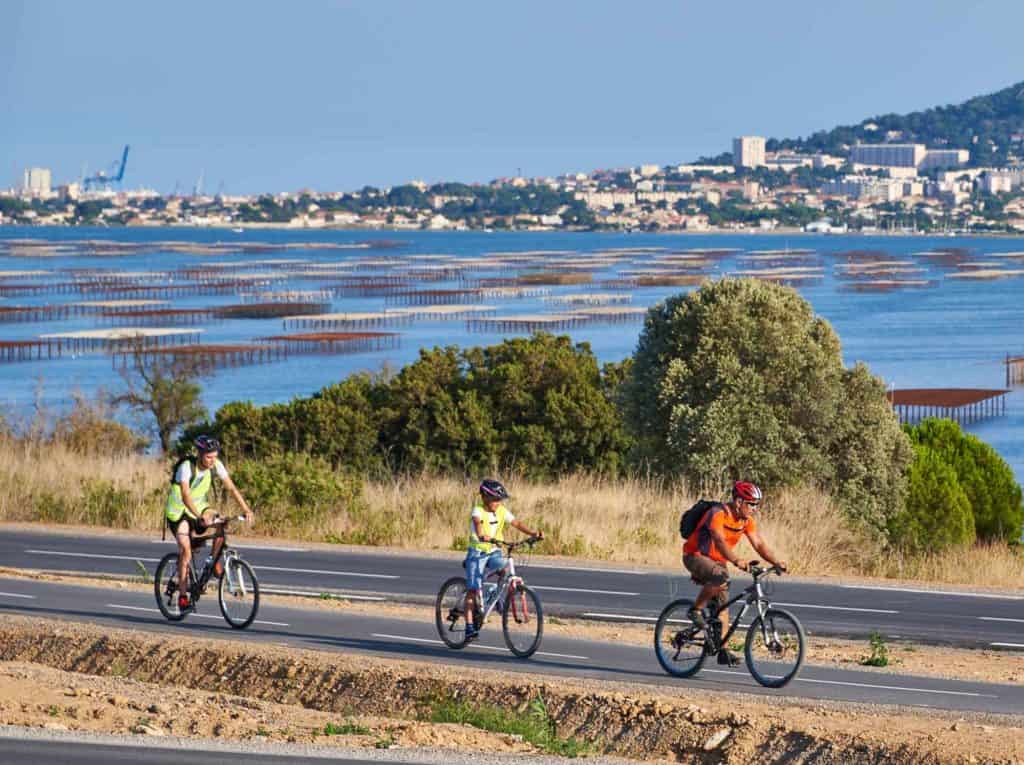 Hérault : un projet de piste cyclable entre l’étang de Thau et Montbazin à l’étude