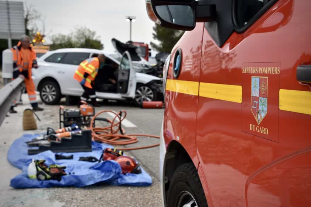 Accident de la route dans le Gard : deux hommes grièvement blessés à Beaucaire