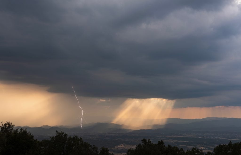 Météo : nouvelles averses orageuses attendues ce dimanche après-midi en région