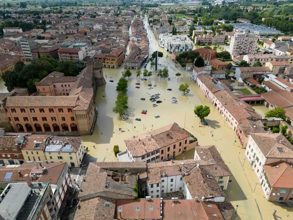 Inondations meurtrières en Italie : 14 morts et des milliards d’euros de dégâts