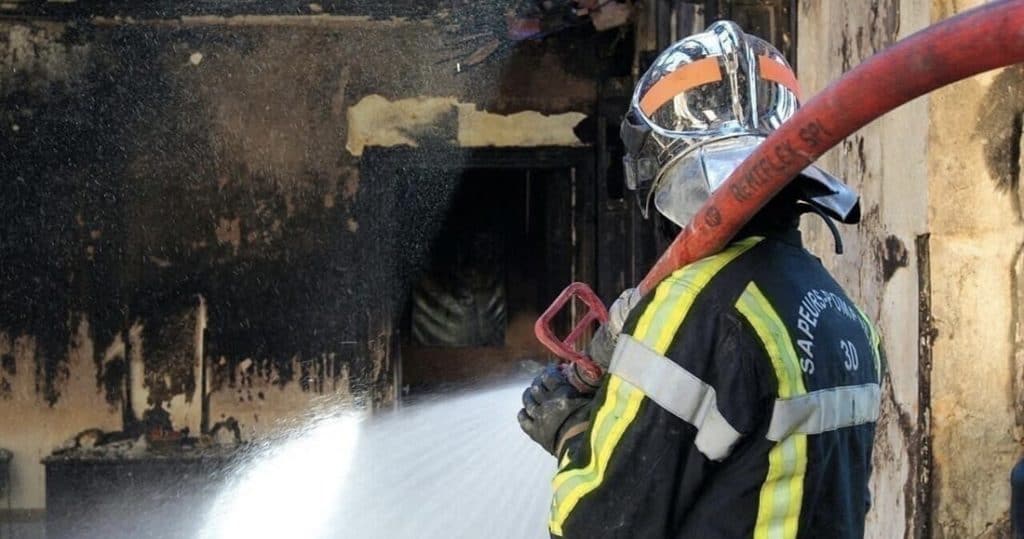 Gard : le corps d’un homme retrouvé sans vie après l’incendie de son appartement