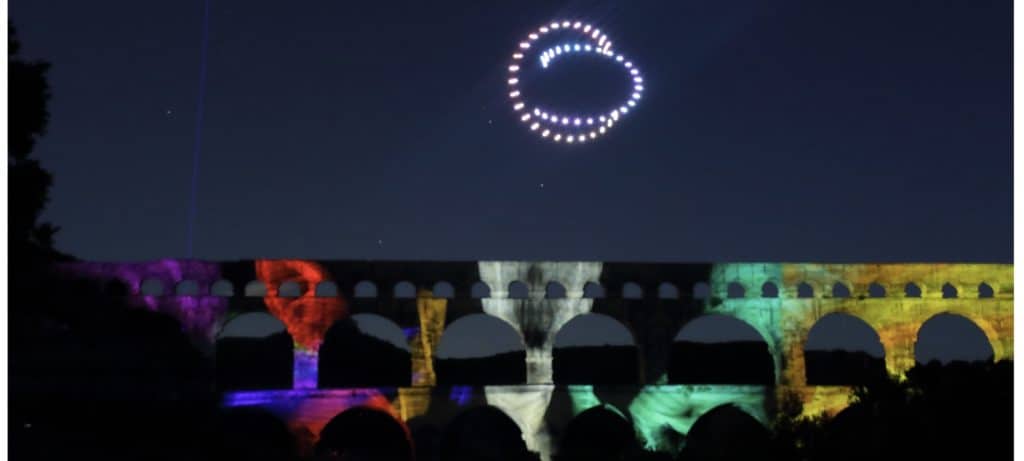 Pont du Gard : découvrez les superbes images du spectacle de drones lumineux