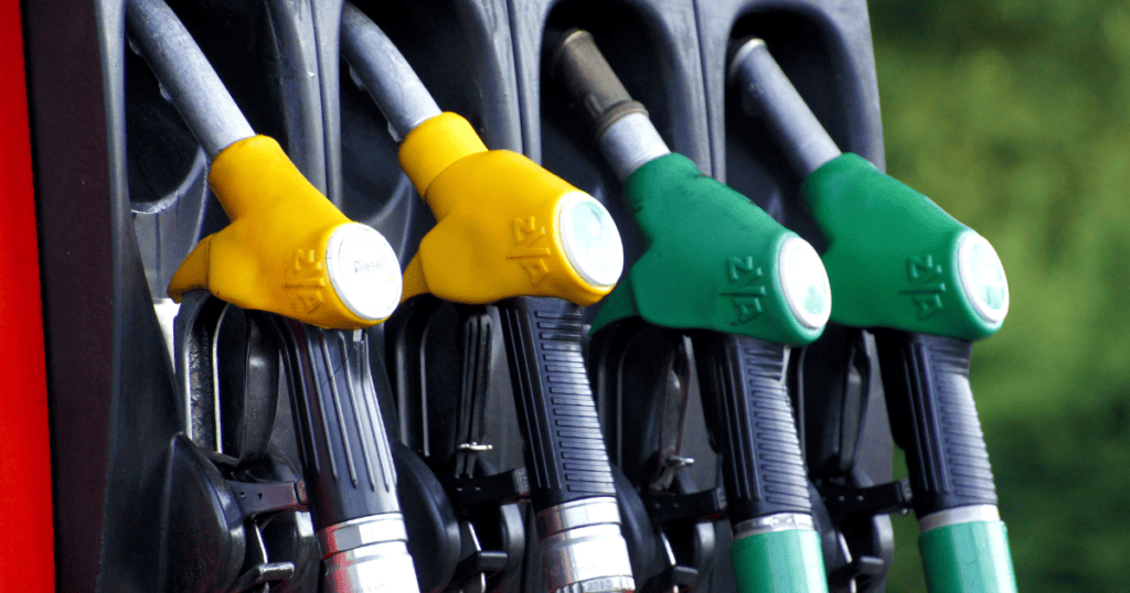 Consommation : la vente à perte des carburants possible « début décembre », d’après Bruno Le Maire