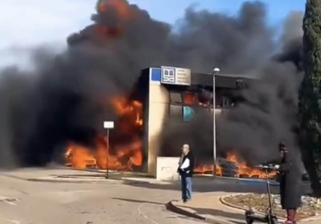 Occitanie : un bâtiment de la MSA en feu à Narbonne dans l’Aude