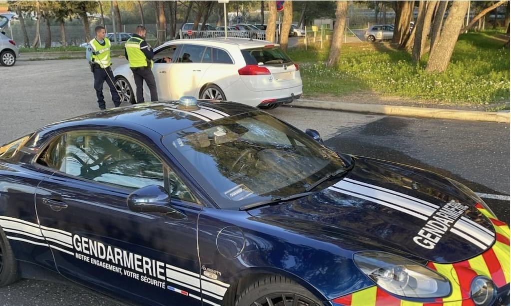 Gard : un conducteur positif à l’alcool et à la drogue flashé à 183 km/h sur l’A9