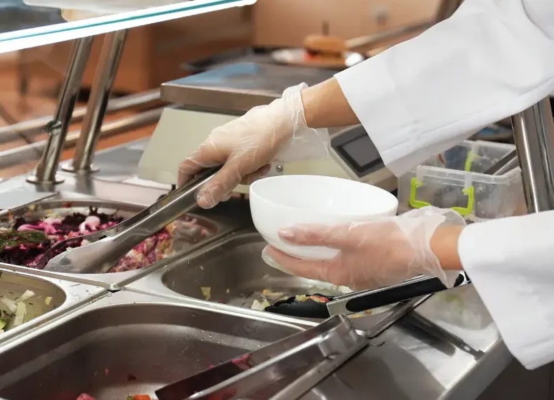 Le repas à 1 euro généralisé à tous les étudiants de France depuis lundi 4 mai