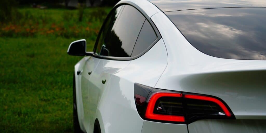 Sète : quand la mise à jour d’une Tesla paralyse le centre-ville