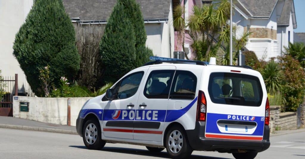 Perpignan : une mère de famille, victime de violences conjugales, sauvée par les policiers