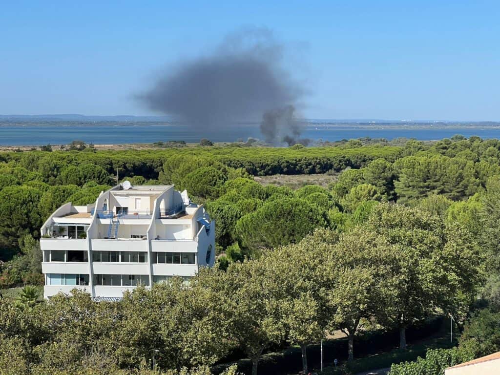 Hérault : accident avec incendie en cours entre La Grande Motte et Carnon