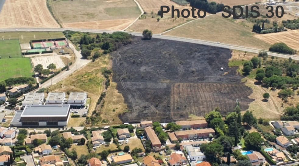 Près de Nîmes : un feu   détruit 5 hectares de broussailles à Milhaud