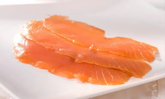 Conso : du saumon fumé rappelé pour risque de listeria