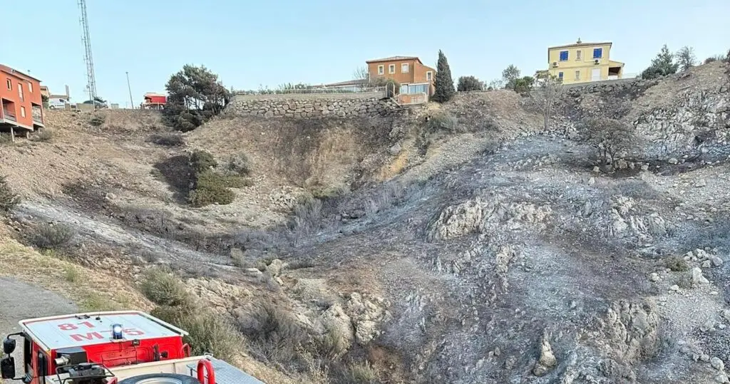 Narbonne : scènes de désolation après l’incendie qui a parcouru 70 hectares et qui a fait d’importants dégâts