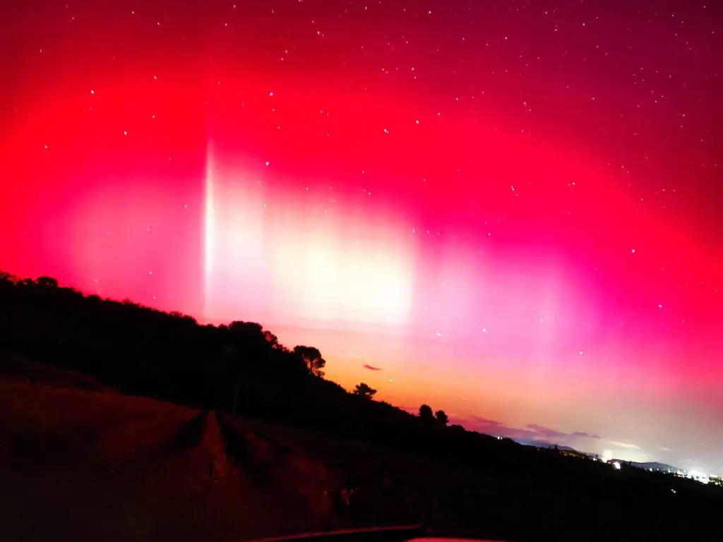 Occitanie : une tempête d’aurores boréales observée la nuit dernière dans le ciel !