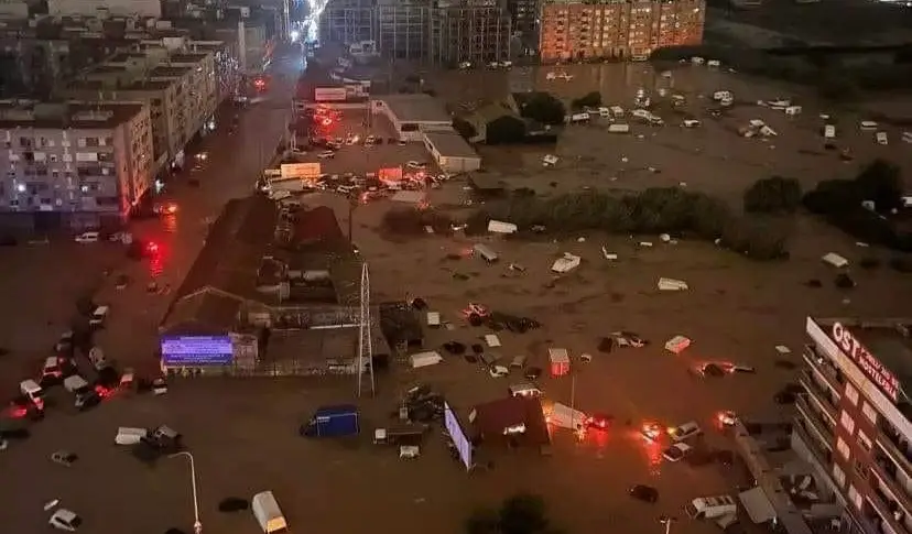 Météo : catastrophe à Valence en Espagne, inondations sans précédent, plusieurs morts