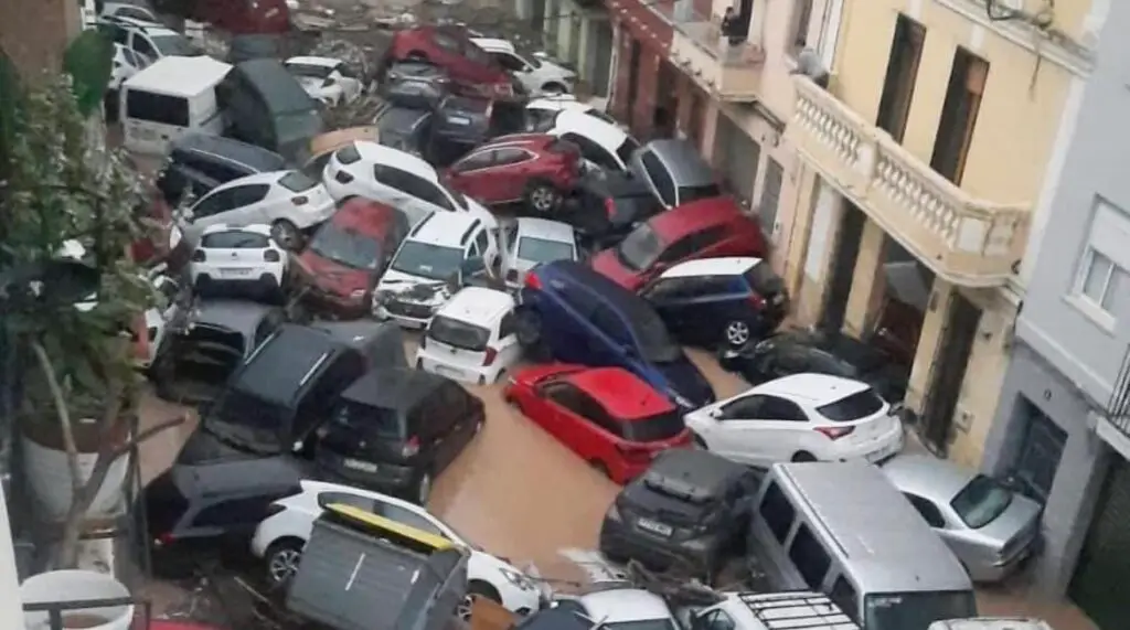 Météo : catastrophe en Espagne, au moins 51 morts suite aux inondations historiques à Valence