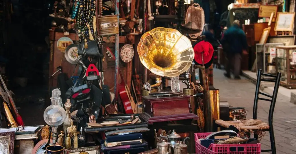 Gard : le Village du Brocanteur à Vauvert, 7000m² au paradis des chineurs