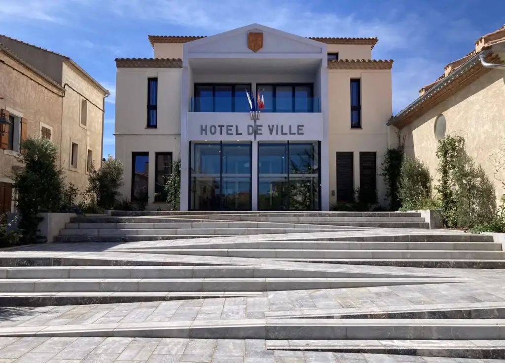 Aude : près de 10 000 euros pour un Congrès à Paris, cette dépense du maire de Leucate qui fait réagir