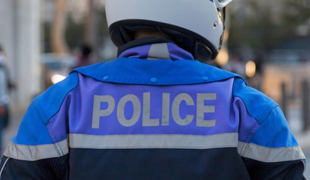 Alès : un homme de 25 ans arrêté après un refus d’obtempérer, conduisant sous stupéfiants et sans assurance