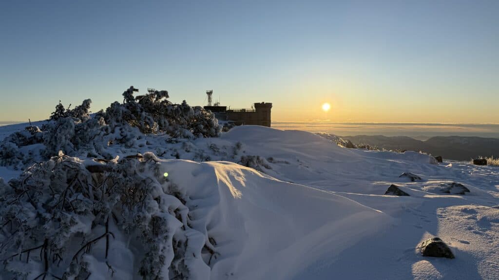 Gard : vivez en direct le lever du soleil depuis le Mont-Aigoual !