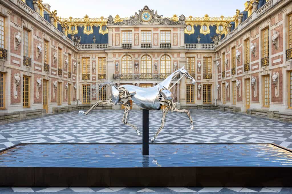 Hérault : Zeus, le cheval métallique de la cérémonie d’ouverture des JO 2024, s’expose à Montpellier