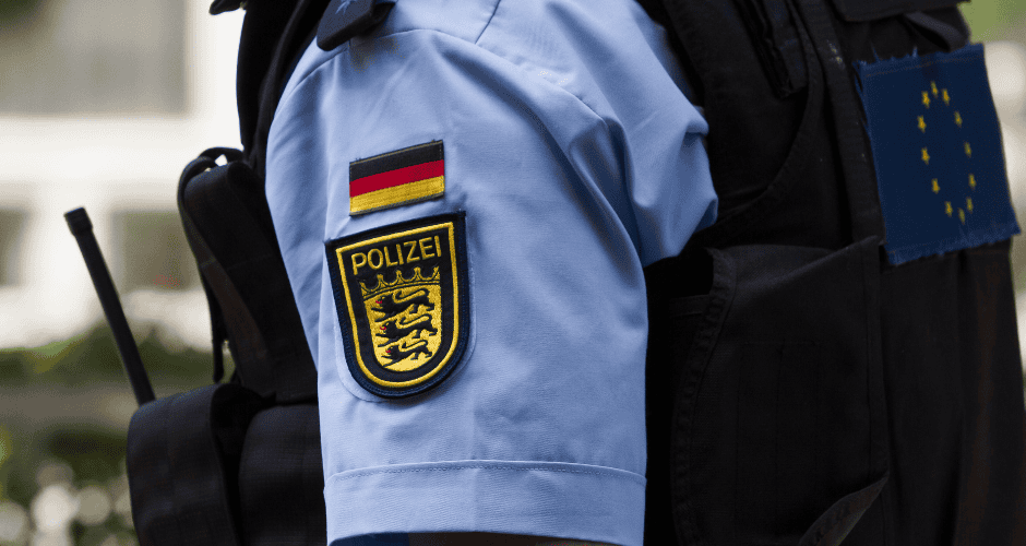 Allemagne : une voiture fonce sur la foule, un mort et plusieurs blessés