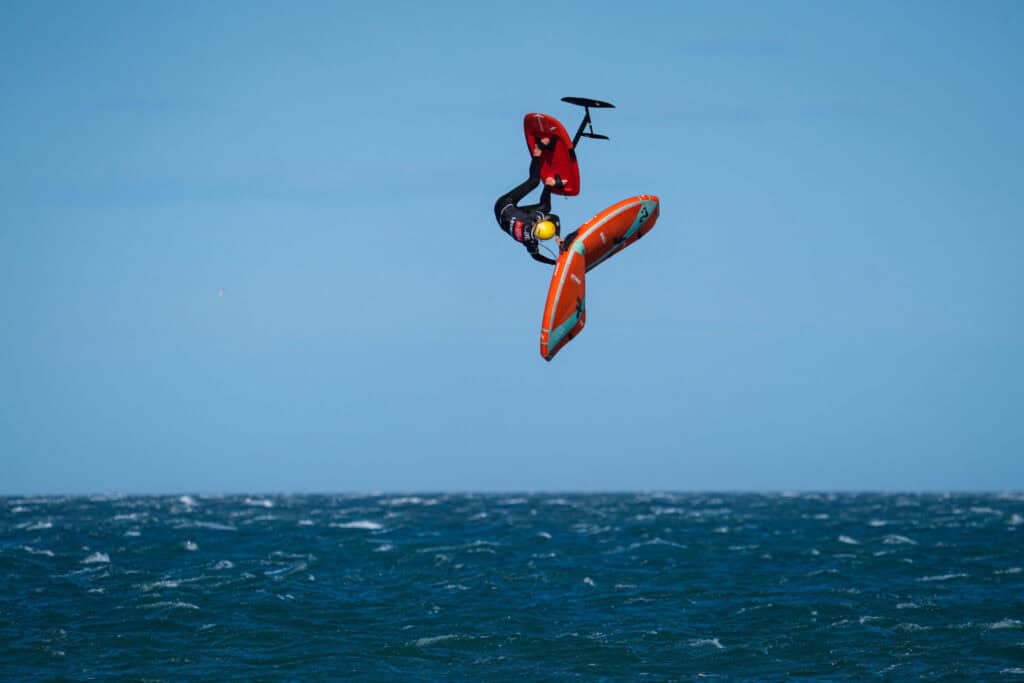 Aude : l’élite du kitesurf et du windsurf à Leucate-La-Franqui pour le Mondial du Vent