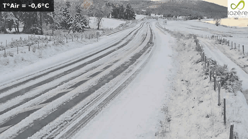 Météo : la neige est tombée en Lozère ce dimanche de Pâques, découvrez les images !