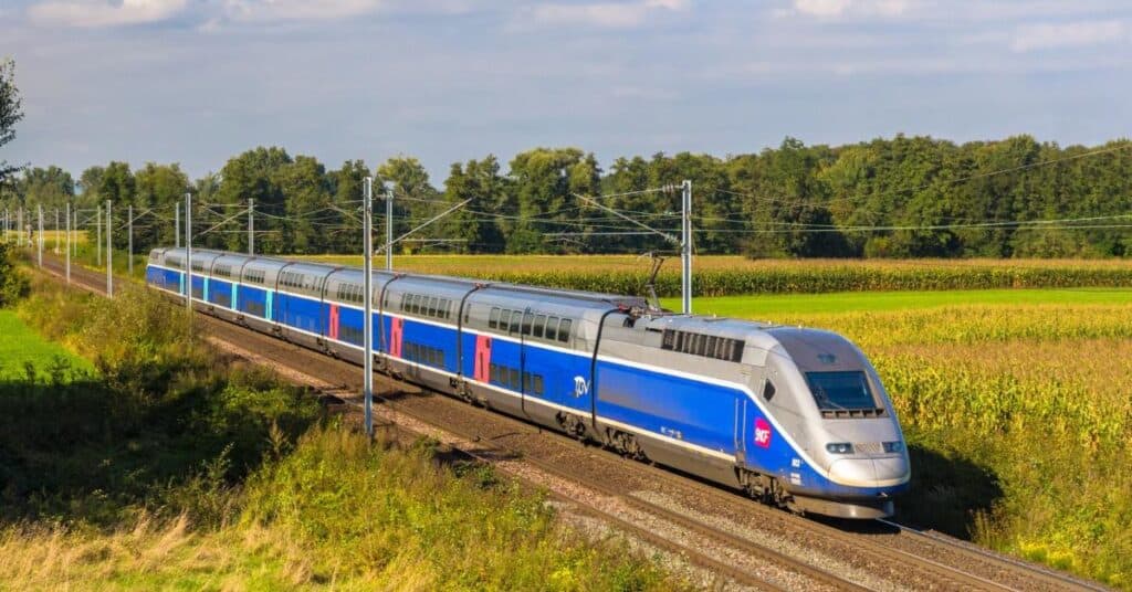 Gard : le trafic des trains paralysé plusieurs heures suite à une panne de caténaire