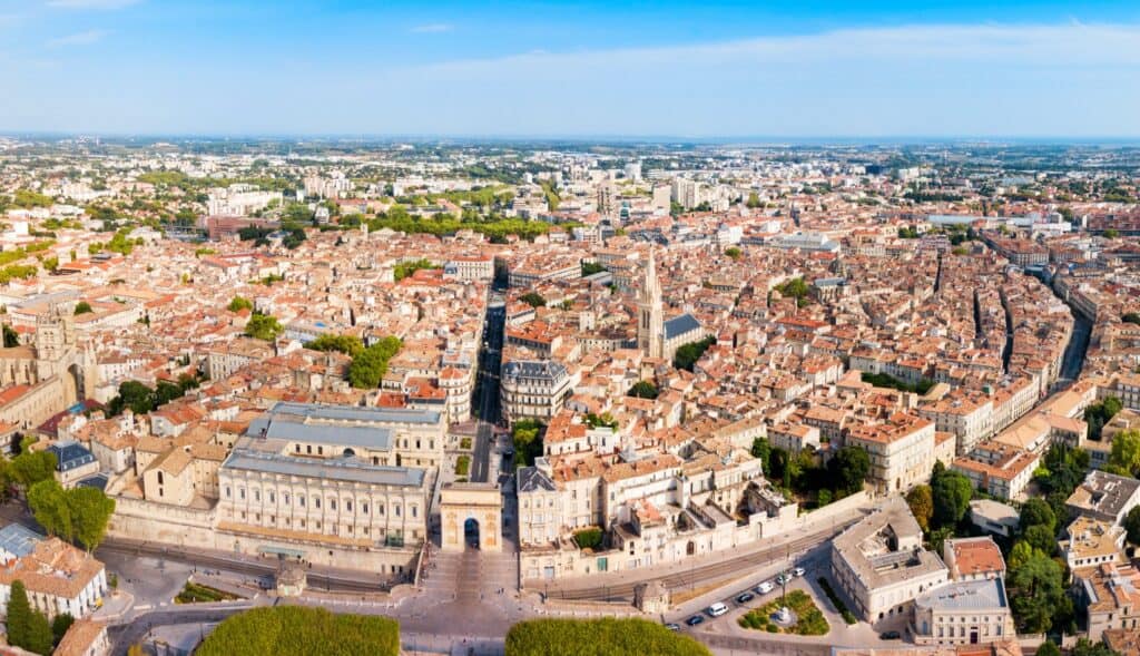 Occitanie : pourquoi la population augmente malgré la baisse des naissances et la hausse des décès