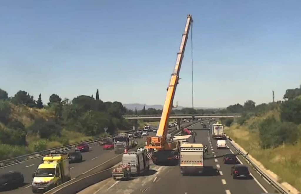 Autoroute A9 : réouverture en direction de Lyon suite à poids-lourd renversé