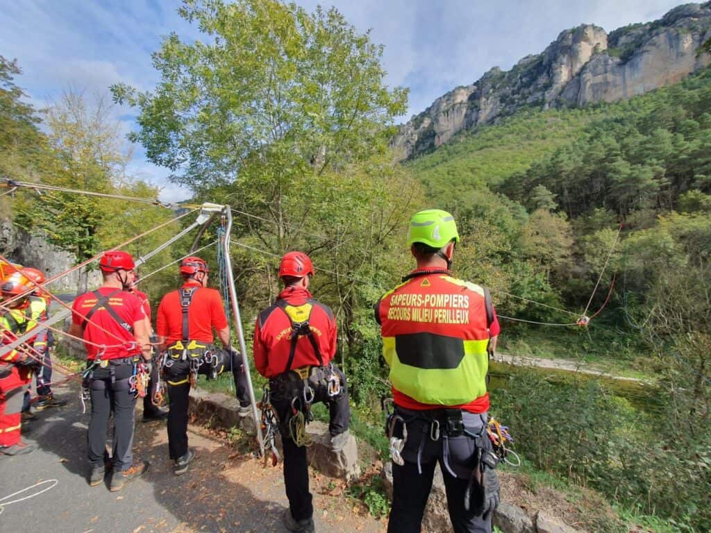 Lozère : un motard retrouvé mort dans un ravin
