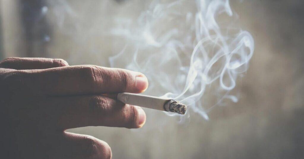 Cigarette : fumer sur les plages, dans les parcs ou près des écoles interdit dès ce dimanche