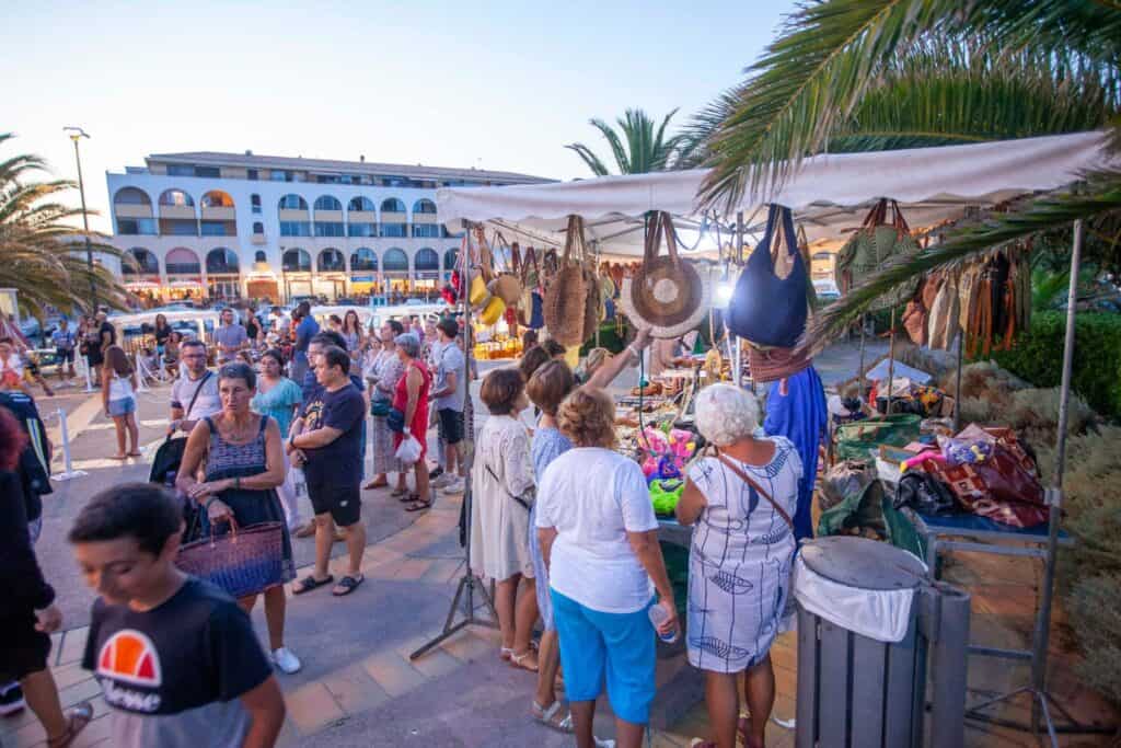 Sète : l’été s’anime au rythme des marchés artisanaux nocturnes