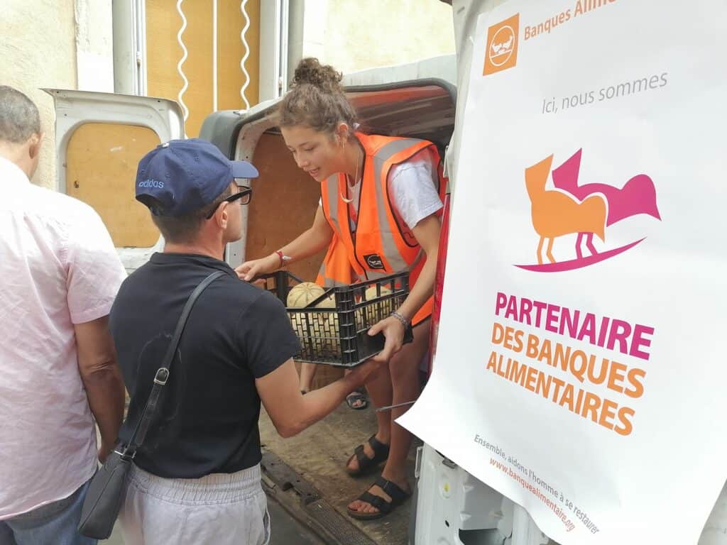 Nîmes : près de 3 tonnes de marchandises distribuées par la Table Ouverte