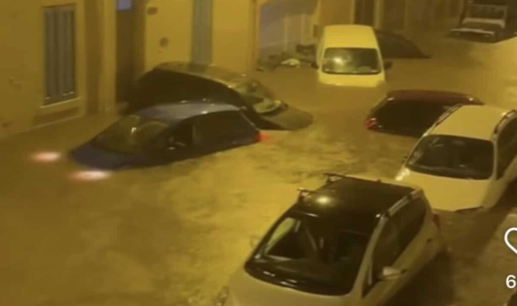 Météo : les images impressionnantes des inondations