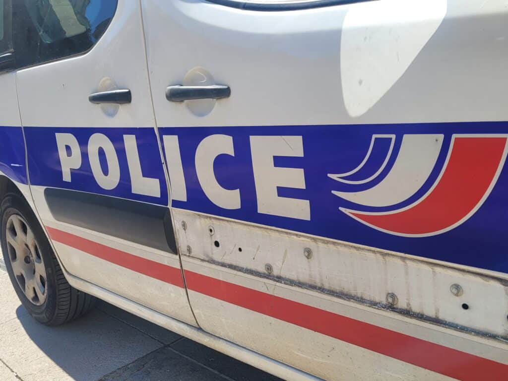 Montpellier : une quinzaine de véhicules vandalisés, deux hommes, dont un mineur, placés en garde à vue