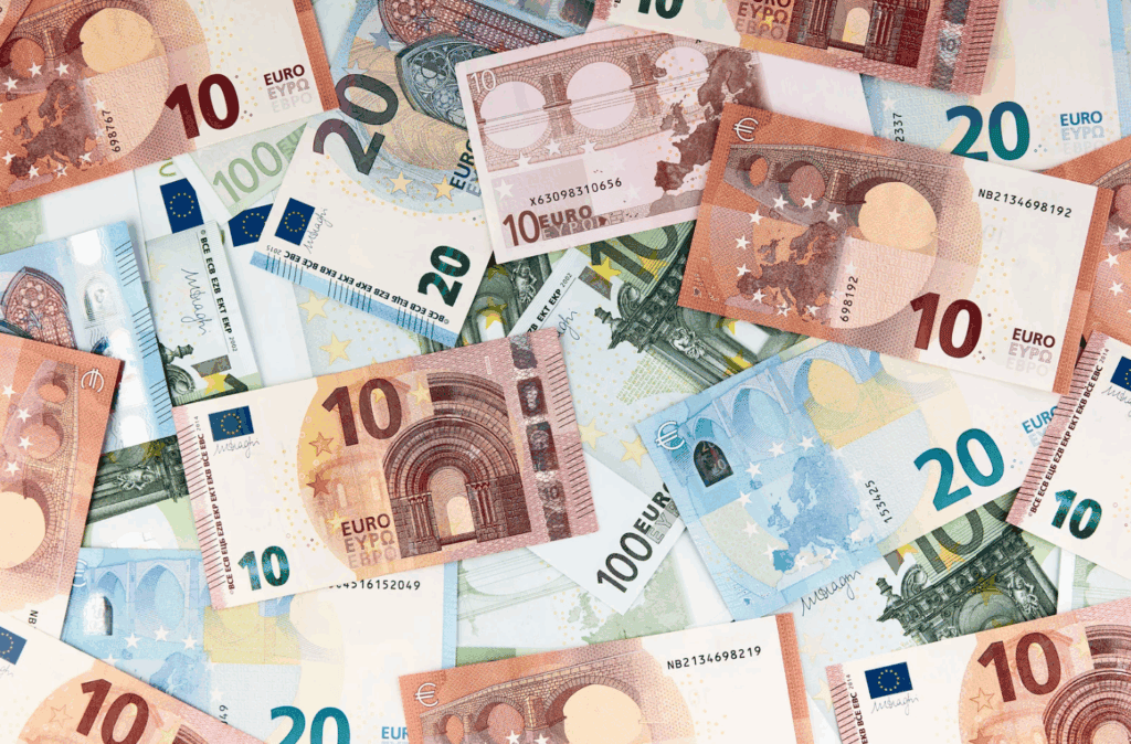 Un père et ses deux filles remportent 23 millions d’euros au Loto